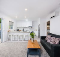 Albury Yalandra Apartment 4 - Perths Hotel
