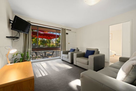 Alinga Longa 4 - Perths Hotel 1