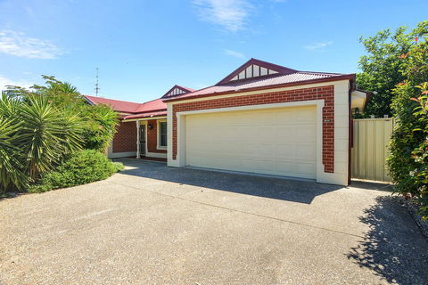 All Seasons Port Elliot Holiday House - Perths Hotel 1