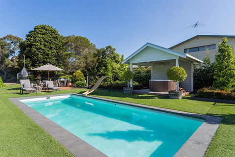 ALLAMBEA - MOUNT ELIZA - Perths Hotel 0