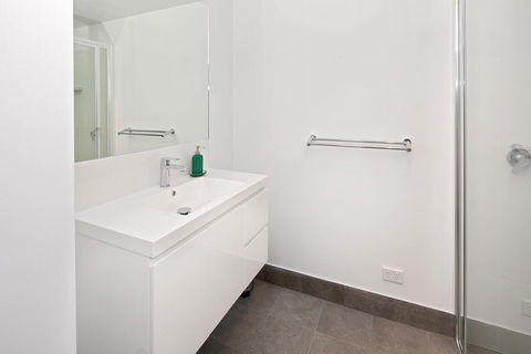 Alpine Lake Retreat - Perths Hotel 3