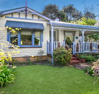 Ambrose Cottage Front Apartment - Perths Hotel