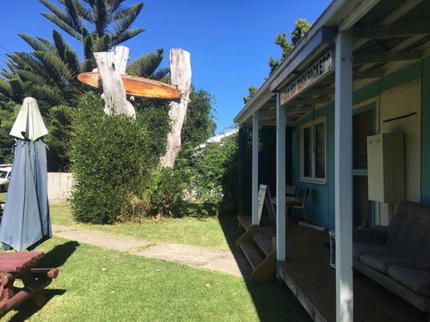 Apollo Bay Backpackers - Perths Hotel 1