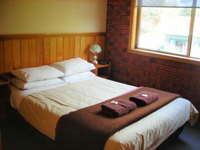 Apollo Bay Backpackers Lodge - Perths Hotel 3