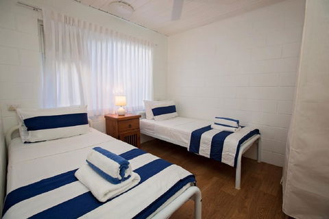 Apollo Jewel Beachfront Apartments - Perths Hotel 1