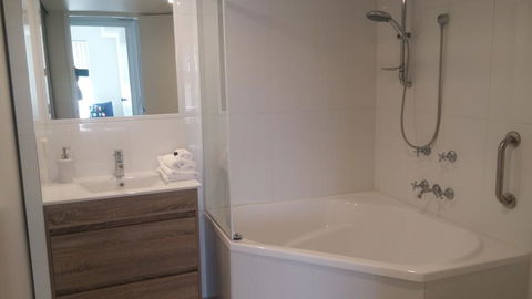 Apollo Luxury Apartments - Perths Hotel 1