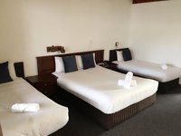 Book Biloela Accommodation Vacations Perths Hotel Perths Hotel