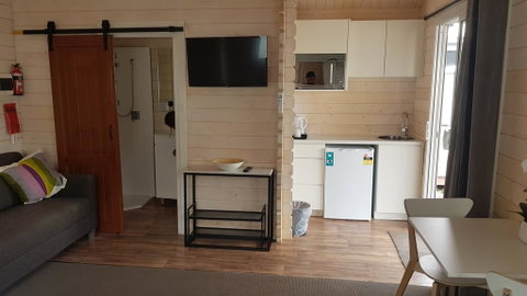 Appin Village - Perths Hotel 3