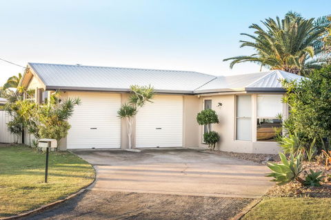Apurla Hervey Bay - Located At The Point - Perths Hotel 2