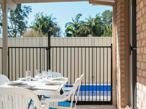 Aqua @ Anna Bay - Perths Hotel 2