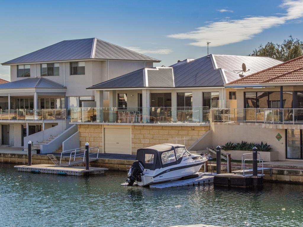 Wannanup WA Perths Hotel