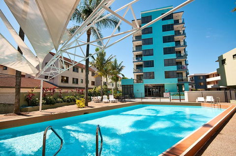 Aqualine Apartments On The Broadwater - Perths Hotel 0