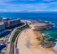 Arena On The Beach - Perths Hotel