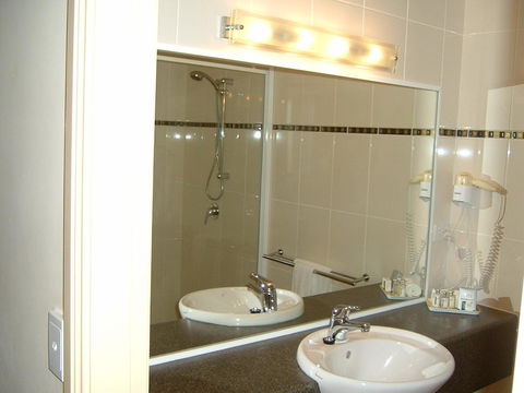 Armidale Pines Motel - Perths Hotel 1