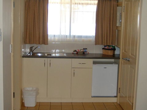 Armidale Pines Motel - Perths Hotel 2