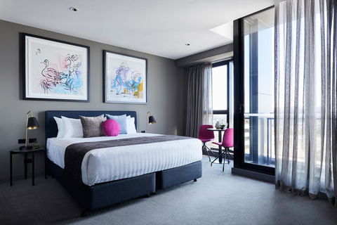 Art Series - The Chen - Perths Hotel 2