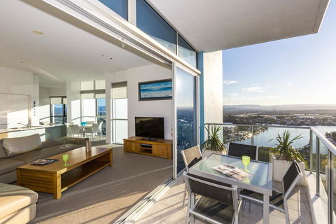 Artique Surfers Paradise - Official - Perths Hotel 2