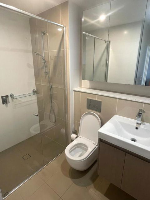 Luxury 2 Bed 2 Baths Apartment - Hurstville - Perths Hotel 3