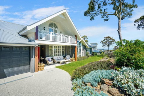 Luxury & Plush Lifestyle 5 Bedroom House In Mt Eliza - Perths Hotel 0