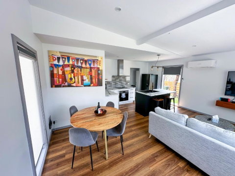 Luxury Holiday Unit 8min Walk To Town Center With Boat Parking - Perths Hotel 2