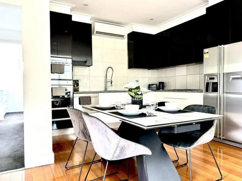 Luxury Stay In Williamstown - Perths Hotel 0