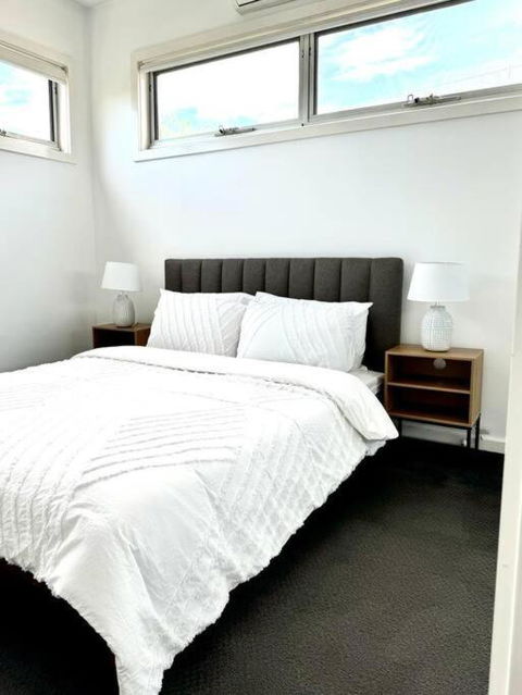 Luxury Stay In Williamstown - Perths Hotel 3