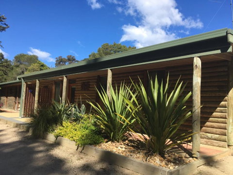Mallacoota Log Cabins - Perths Hotel 0