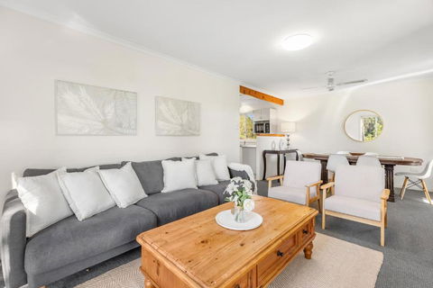 Madigan Cottages - Settlers Cottage - Perths Hotel 3