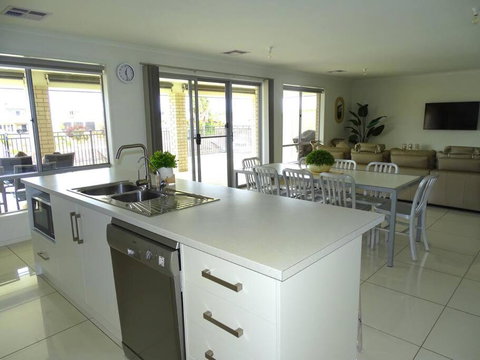 Marina Belle - Perths Hotel 1