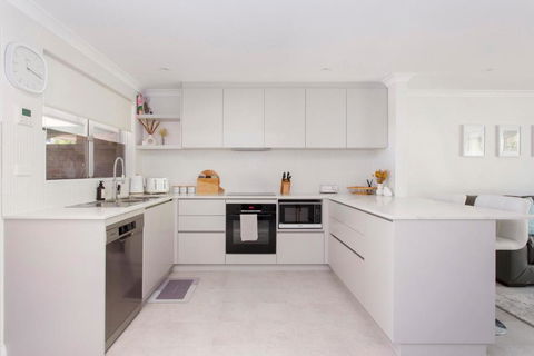 Maylands Riverside City Retreat - Perths Hotel 2