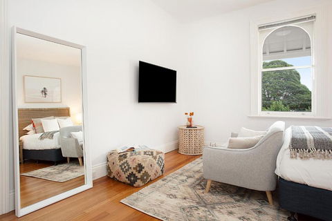 Modern And Cosy Inner West Apartment - Perths Hotel 0