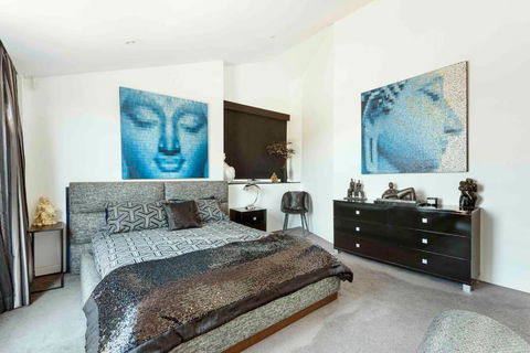 Modern Spacious 3 Bedroom Penthouse In Enmore - Perths Hotel 2