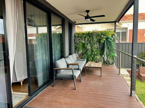 Modern Home - Gr8 4 Groups - Perths Hotel 2