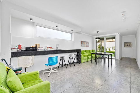 Modern Self-contained Studio At Crows Nest - Perths Hotel 1