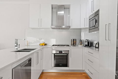 Modern Scarborough Townhouse - Perths Hotel 2