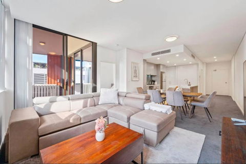 Modern Two Bed Apt In The Centre Of Erskenville - Perths Hotel 0