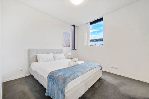 Modern Two Bed Apt In The Centre Of Erskenville - Perths Hotel 1