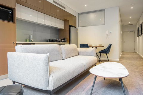 Modern Urban Retreat 1BR Apt Near Chatswood - Perths Hotel 2