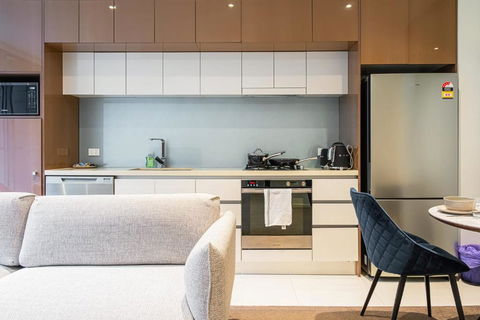 Modern Urban Retreat 1BR Apt Near Chatswood - Perths Hotel 3