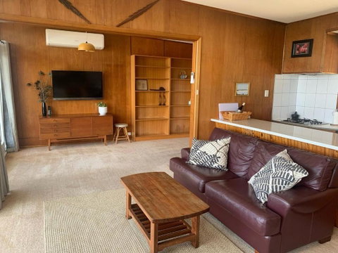 Muggins Rustic Paradise - Perths Hotel 1