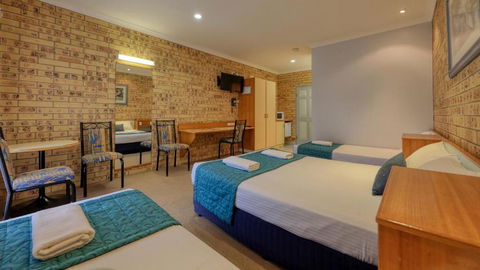 Mulga Country Motor Inn - Perths Hotel 3