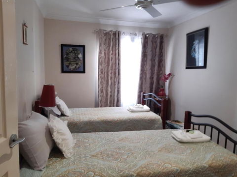 Mundaring Bed And Breakfast - Perths Hotel 3