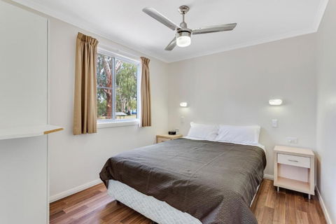 Narrabri Big Sky Caravan Park - Perths Hotel 2