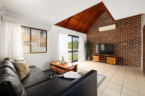 New 4BR Modern & Stylish Heritage Hideaway WiFi - Perths Hotel 2