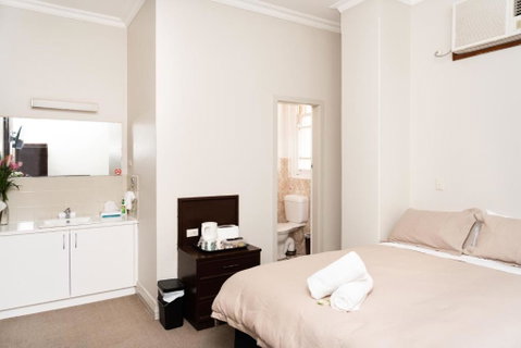 New Crown Hotel Motel - Perths Hotel 3