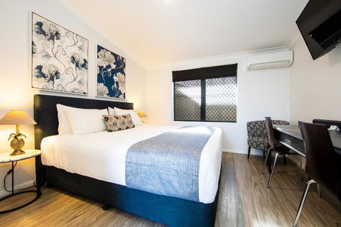 New England Motor Lodge - Perths Hotel 0