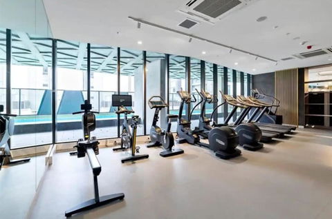 NEW Skyline View Luxury Apt Homey Heart Of ADL - Perths Hotel 2