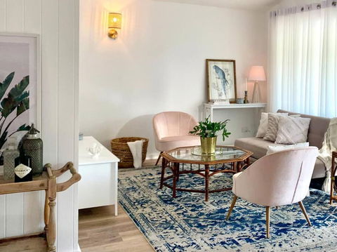 Noraville Hamptons Style Beach House - Perths Hotel 0