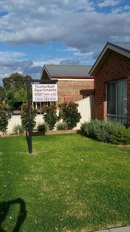 Numurkah Self Contained Apartments - The Saxton - Perths Hotel 3