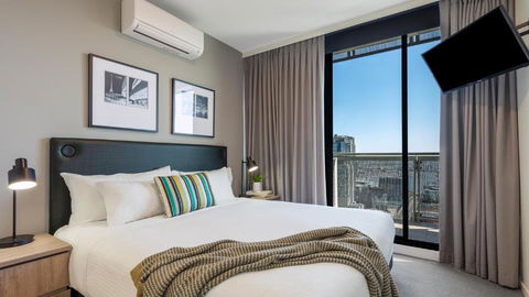 Oaks Melbourne On William Suites - Perths Hotel 1